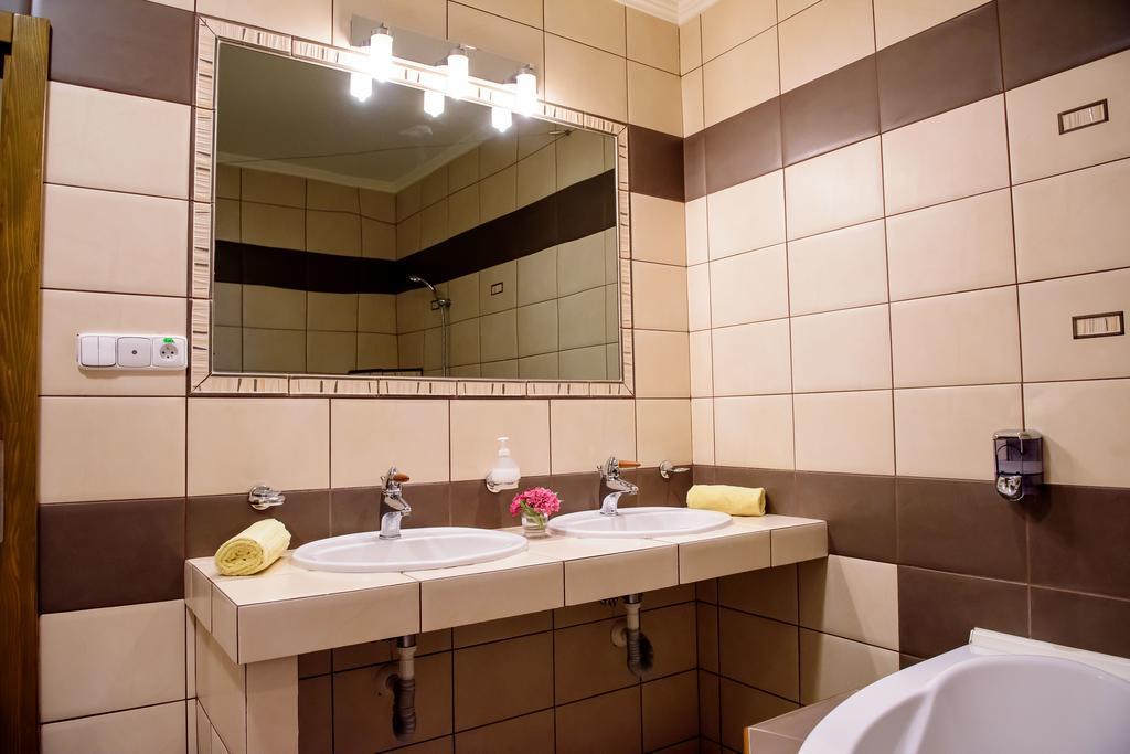 Hotel Slnecny Dvor Michalovce Rom bilde