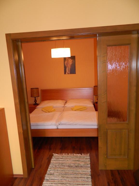 Hotel Slnecny Dvor Michalovce Rom bilde